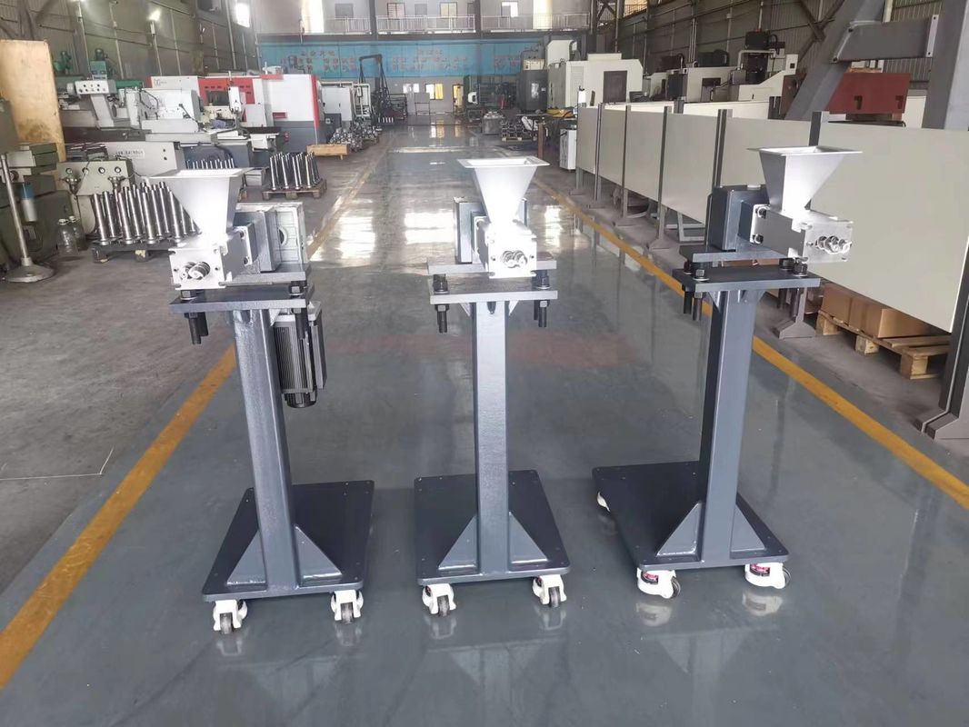 Mini Plastik Ekstrusi 58mm Twin Screw Element Screw Side Feeder Barrel Shaft untuk Z26