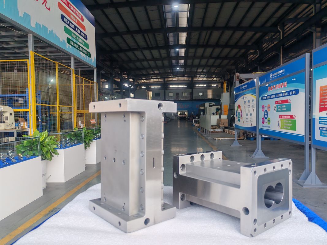 Disesuaikan CTE 75 Barel untuk Twin Screw Extruder Machine di Plastic Extrusion Line