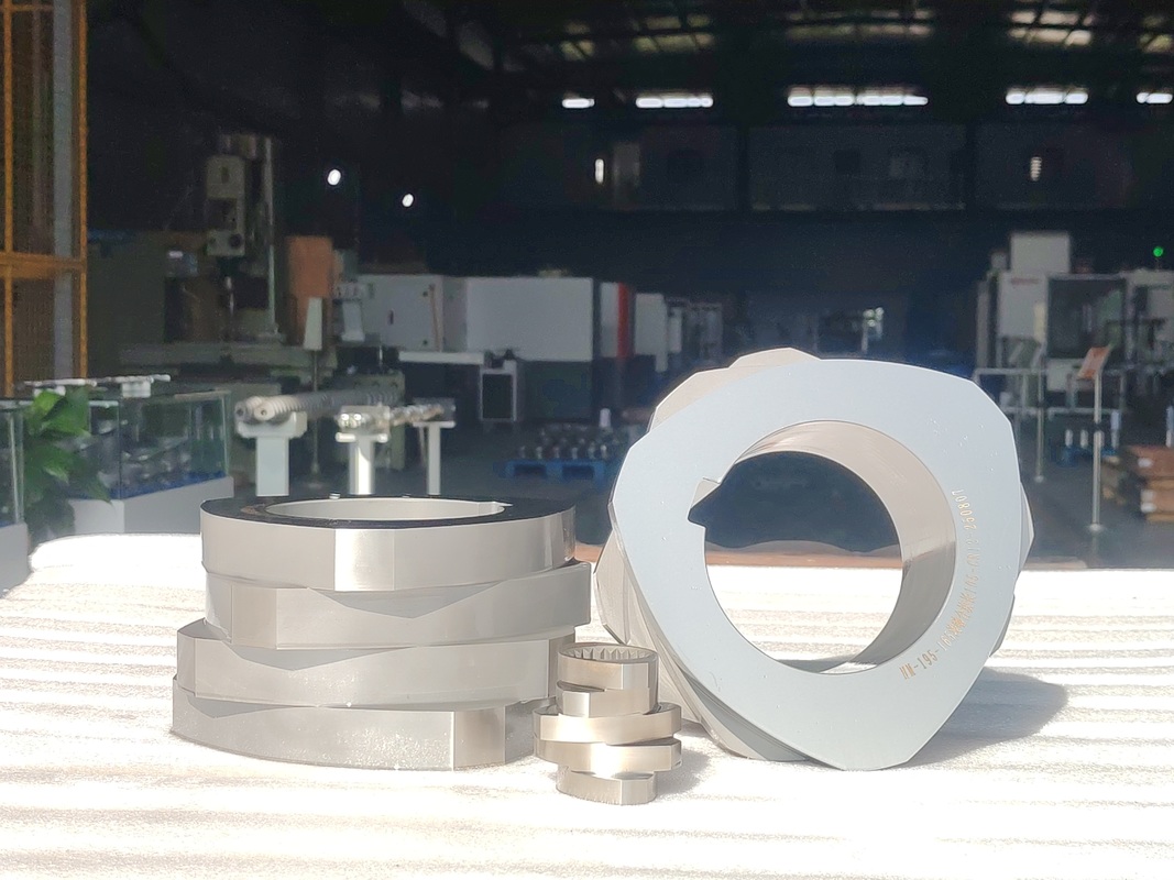 Elemen Sekrup Ekstruder Twin Screw SZK 250 dengan Sertifikasi ISO 9001 dan Opsi yang Disesuaikan