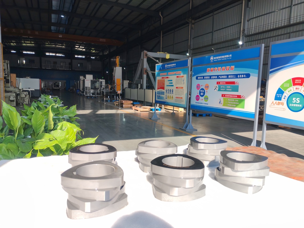 Elemen Sekrup Ekstruder Twin Screw SZK 250 dengan Sertifikasi ISO 9001 dan Opsi yang Disesuaikan